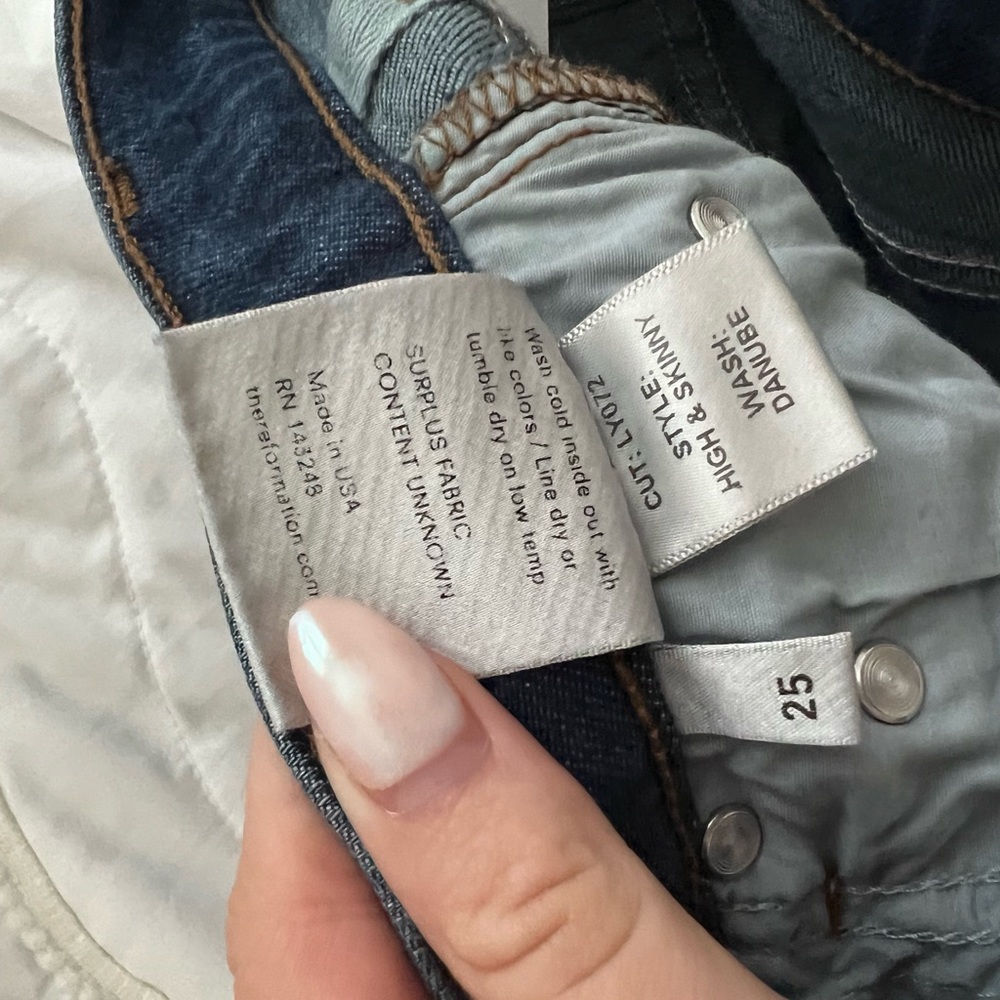 Reformation Jeans - Picture 5 of 5
